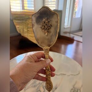 Vintage Elegant Gold and White gold floral Hairbrush